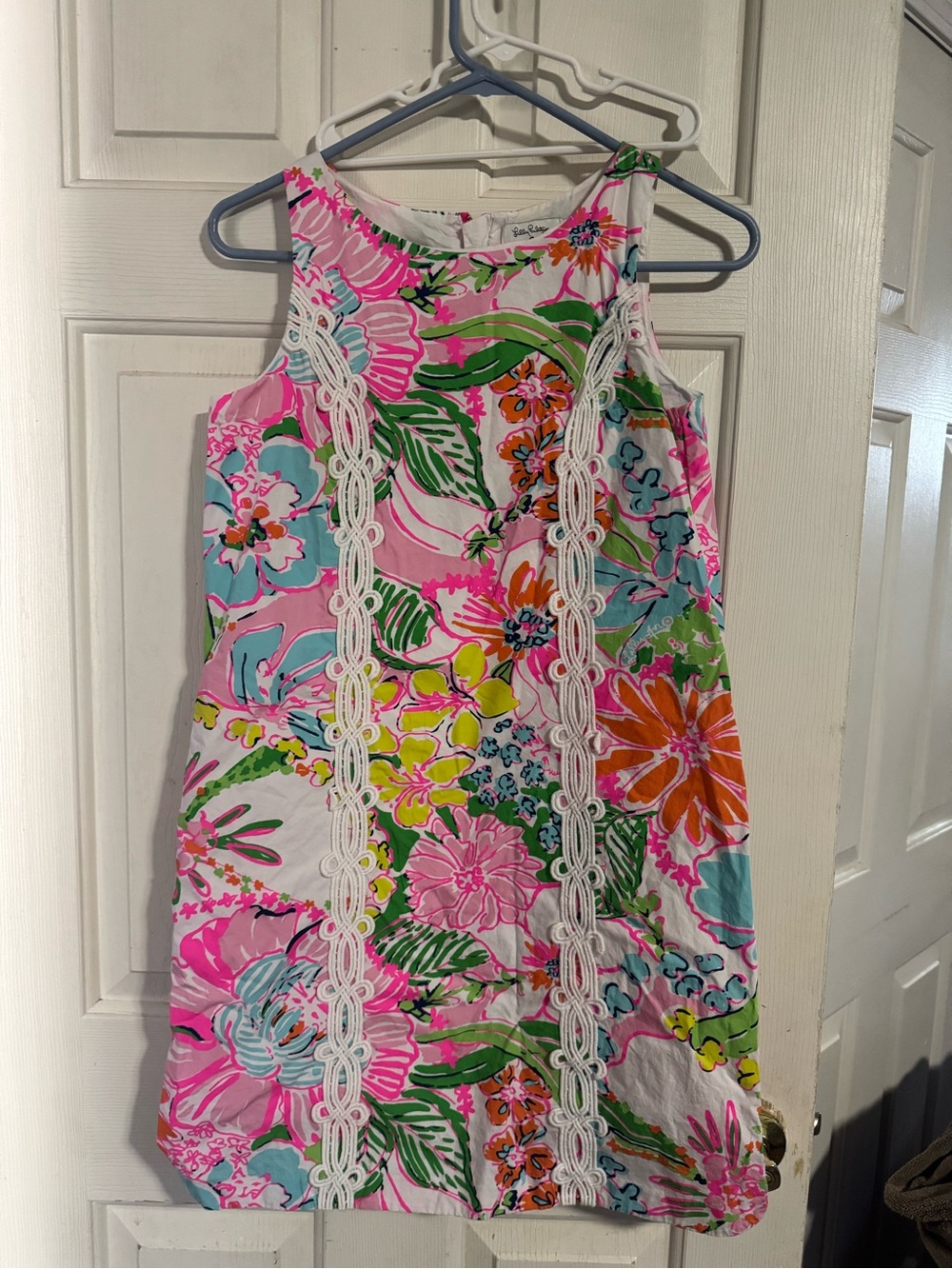 Bright Floral Sleeveless Shift Dress with Lace Trim